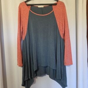 A. gain Long Sleeve Soft Henley Tunic Size Small